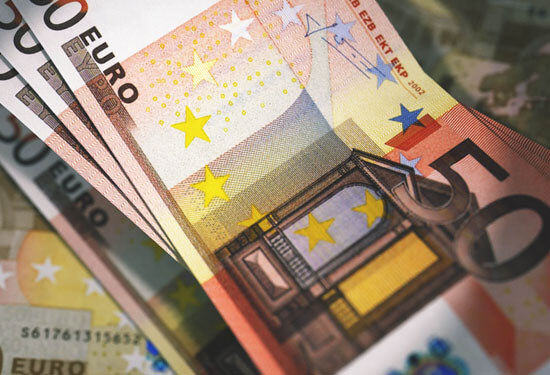 Fleksi ili keš krediti, slika prikazuje gotov novac